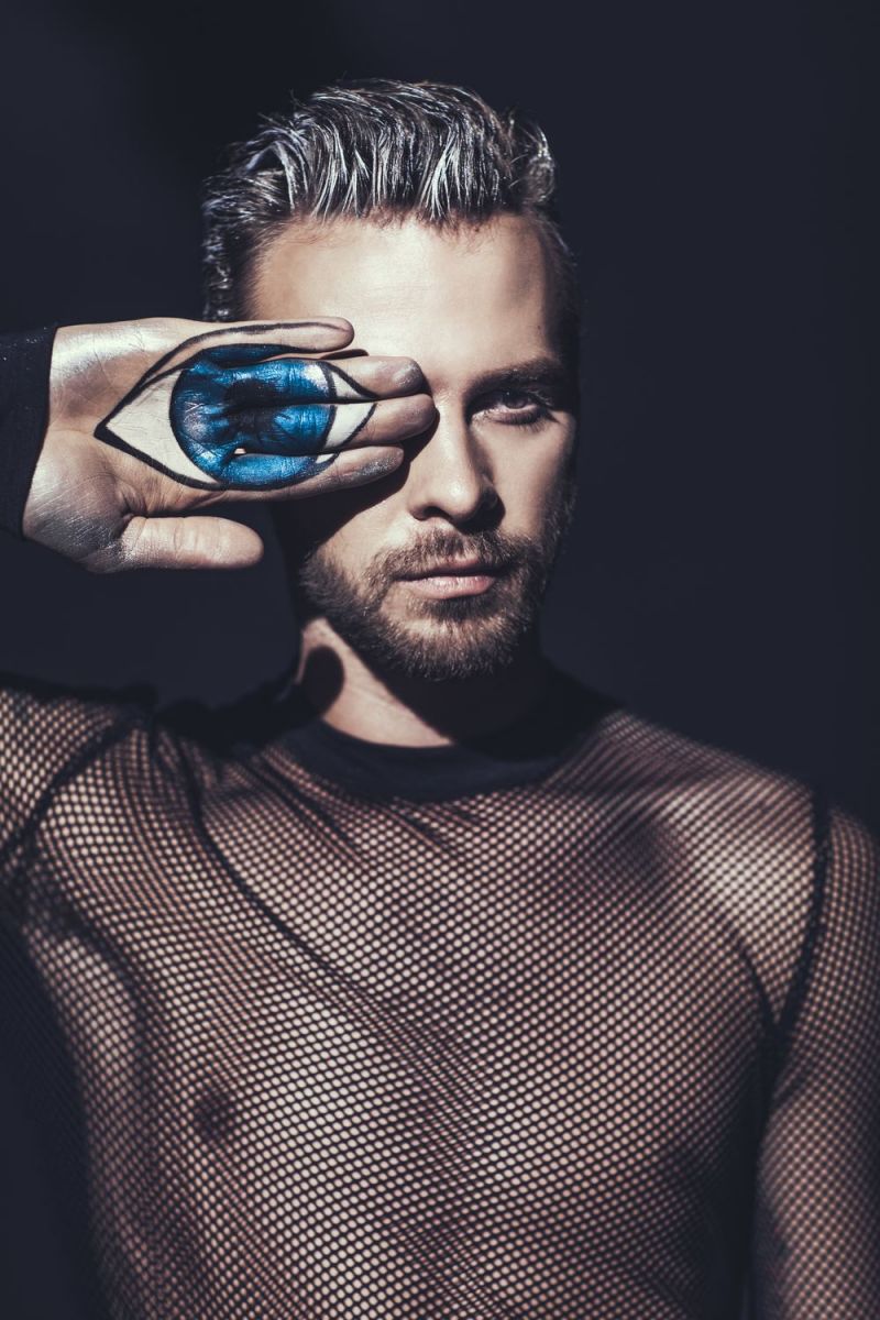 Макс Барских представил новый клип Подруга-ночь